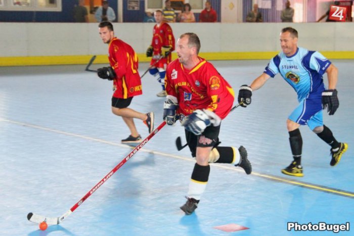 Ilustračný obrázok k článku Kvalitný hokejbalový turnaj s novinkou: Stümpel Cup oslávi 20 rokov!