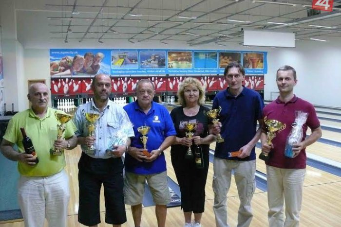 Ilustračný obrázok k článku Bowlingová liga vyvrcholila záverečným kolom: Vyhodnocoval sa i celý ročník