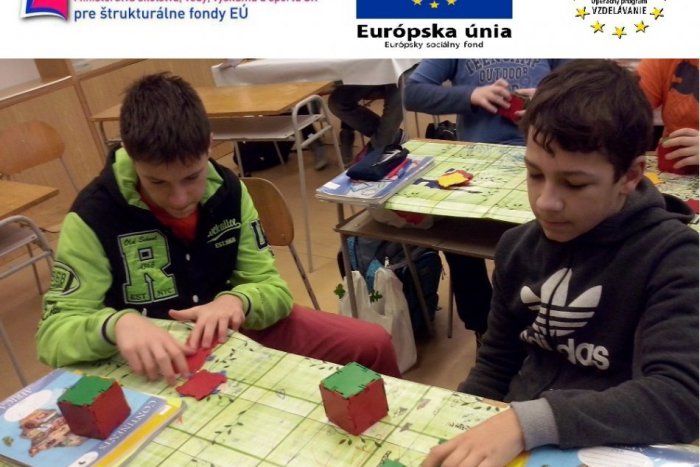 Ilustračný obrázok k článku Práca počas hodín matematiky siedmakov s pomôckami z projektu