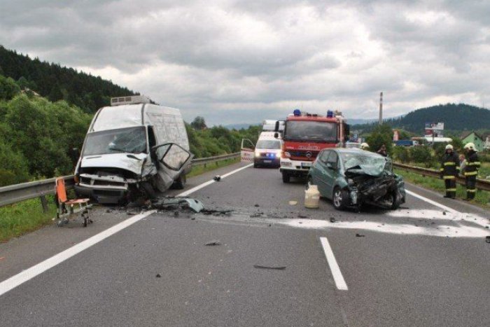 Ilustračný obrázok k článku Vážna nehoda vedľa Černovej: Český občan (61) prešiel do protismeru