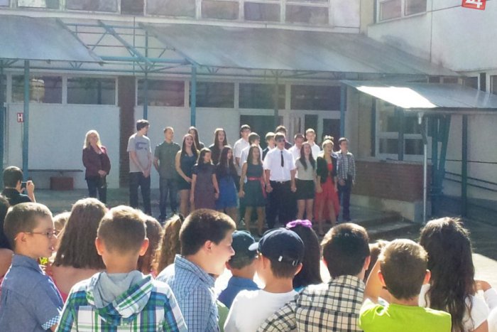 Ilustračný obrázok k článku Deviataci odovzdali svoj trón: Ich čas na základnej škole vypršal