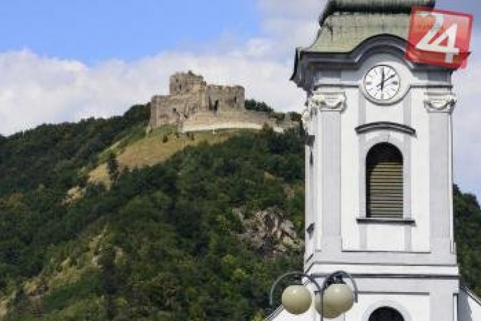 Ilustračný obrázok k článku Zrúcanina hradu pri Prešove láka stále viac ľudí a má to plusy: Takto už zareagoval miestny muž!