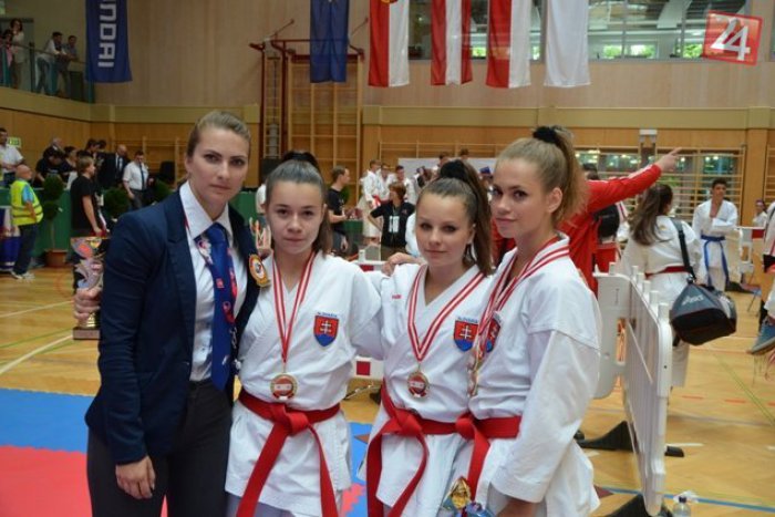 Ilustračný obrázok k článku Zakončenie sezóny na Austrian junior open: Majsterka Európy z Prievidze zvalcovala svoje súperky