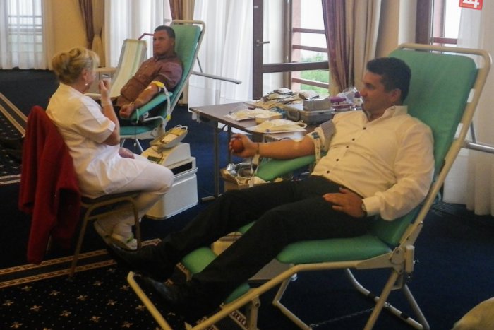 Ilustračný obrázok k článku Trnavčania pomôžu dobrej veci: Na radnici budete môcť darovať krv