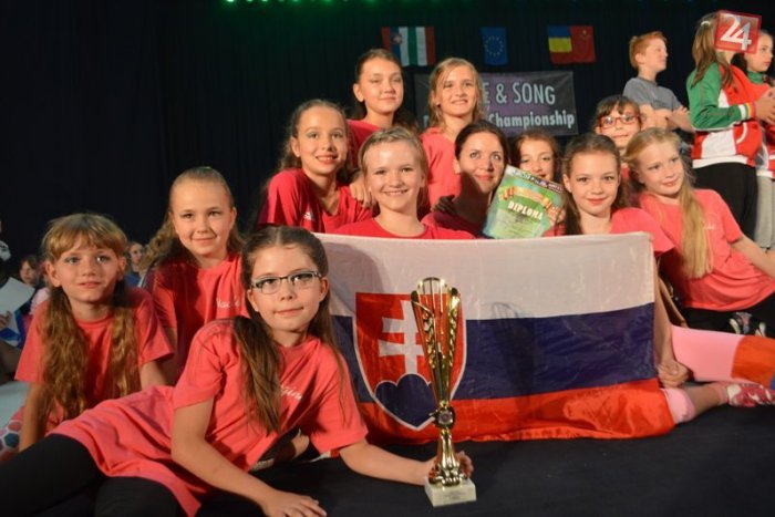 Ilustračný obrázok k článku Veľký úspech nitrianskej tanečnej skupiny: STANZI dobyla Rumunsko!