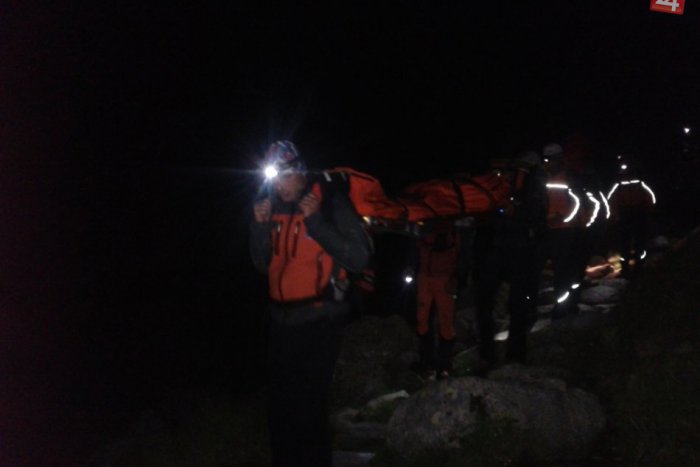 Ilustračný obrázok k článku Nočná akcia horských záchranárov: Pod Pyšným štítom pomáhali zranenému horolezcovi