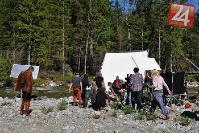 Ilustračný obrázok k článku Nová rozprávka uzrie svetlo sveta: Filmári natáčali aj v Terchovej, prekvapil ich medveď...