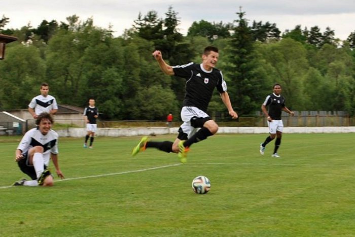 Ilustračný obrázok k článku Ružomberčania boli nepríjemnými gratulantami: Nastrieľali domácim 9 gólov