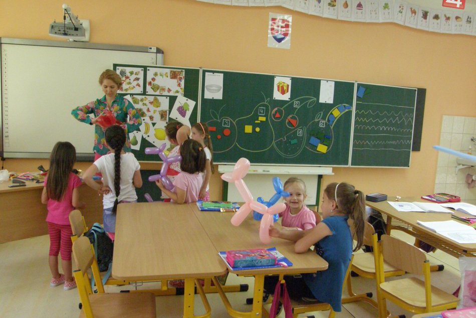 Ilustračný obrázok k článku Nový školský rok v Poprade s viacerými novinkami: Inovované programy aj špeciálna materská škola!