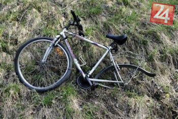 Ilustračný obrázok k článku Vážne nehody cyklistov: Cyklistka (51) zrážku s motocyklom neprežila