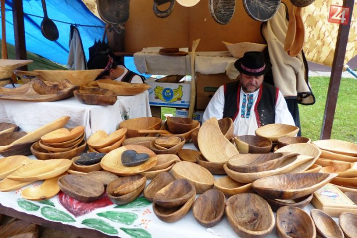 Ilustračný obrázok k článku Ľudové remeslá ovládnu centrum Hlohovca: Na čo všetko sa môžete tešiť?