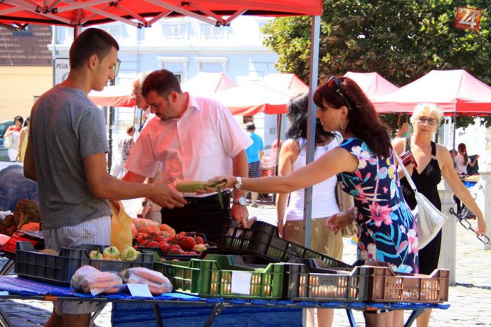 Ilustračný obrázok k článku Farmárske trhy v Bystrici: Dajú si u nás repete? Zistili sme to!