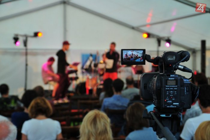 Ilustračný obrázok k článku Mikulášsky Jazzový Festival dovŕši desať rokov: Výročie oslávi so štyridsiatkou hudobníkov