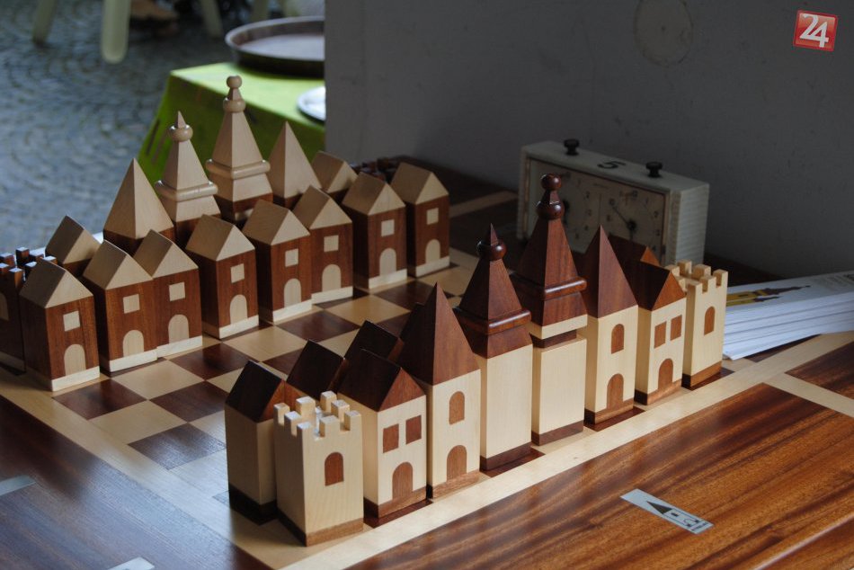 Ilustračný obrázok k článku Medzinárodné majstrovstvá SR v šachu telesne postihnutých mužov a žien 2015