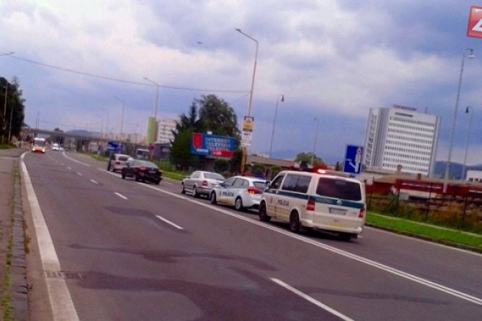 Ilustračný obrázok k článku OBRAZOM: Búračka troch áut na Staničnej v Humennom