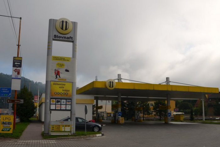 Ilustračný obrázok k článku Traja Ružomberčania obvinení z falšovania bločkov na naftu: Hrozí im až desať rokov