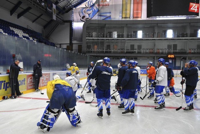 Ilustračný obrázok k článku Dávid Bondra je v Poprade len na dovolenke: V novej sezóne v drese Kamzíkov hrať nebude