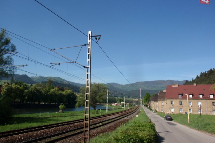 Ilustračný obrázok k článku Mŕtvy muž na koľajniciach: Polícia zisťuje jeho totožnosť