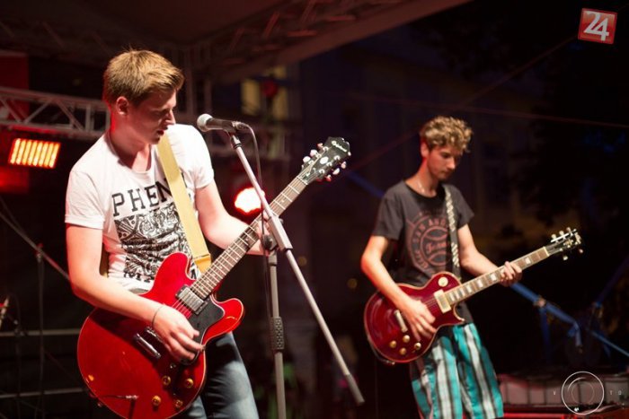 Ilustračný obrázok k článku Hudobný vrchol leta: Street Music Night to roztočí v deviatich podnikoch