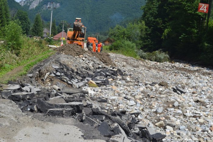 Ilustračný obrázok k článku Obnova spustošenej Vrátnej v plnom prúde: Predseda ŽSK Blanár vyzval všetkých turistov