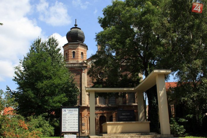 Ilustračný obrázok k článku Múry rozdeľujú - Mosty spájajú: Výstava v Synagóge bilancuje štvrťstoročie od pádu komunizmu