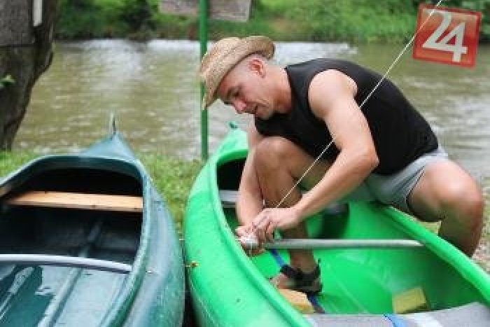 Ilustračný obrázok k článku Milovníci vodných športov si na Hrone prídu na svoje: Rieku už splavovali Juhoafričania aj Číňania