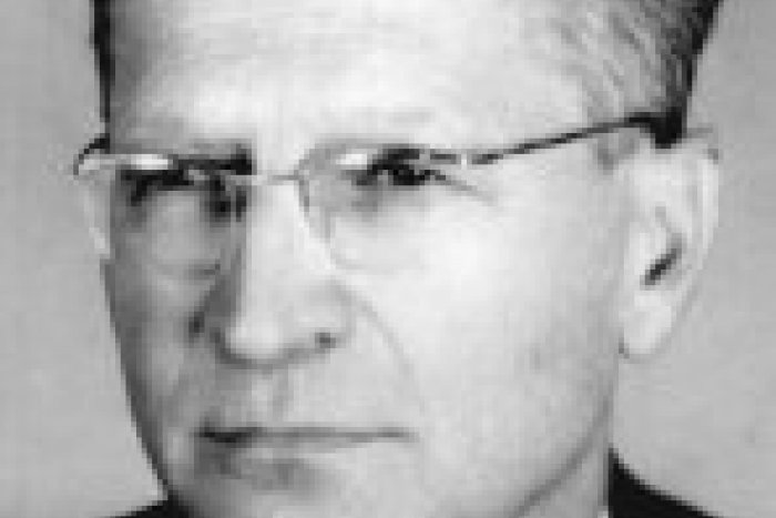 Ilustračný obrázok k článku Muž, ktorý bojoval za zdravie Bystričanov: Takúto odvahu ukázal pri výstavbe cementárne!