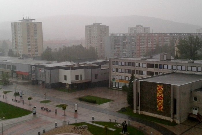 Ilustračný obrázok k článku Nepríjemné správy od meteorológov: Humenné má zasiahnuť počasie, ako keby sa všetci čerti ženili!