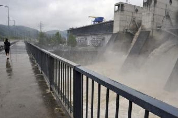 Ilustračný obrázok k článku Vodné dielo Žilina zažije ďalší boj: Bitky na hladine Váhu aj na súši!