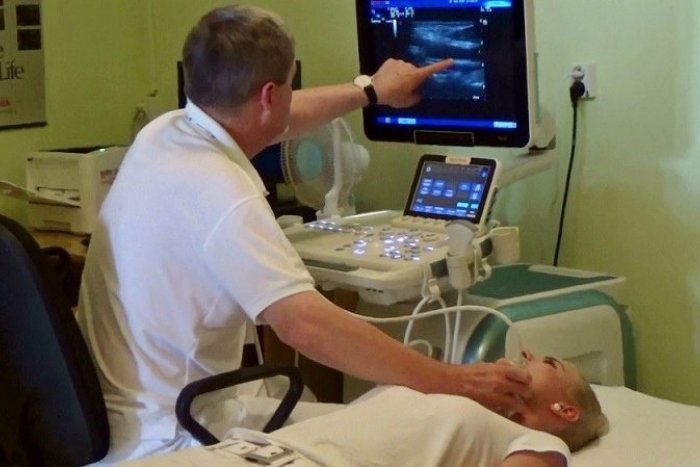 Ilustračný obrázok k článku VIDEO: Nemocnica v Humennom s posilou. Čo všetko dokáže nový prístroj?!