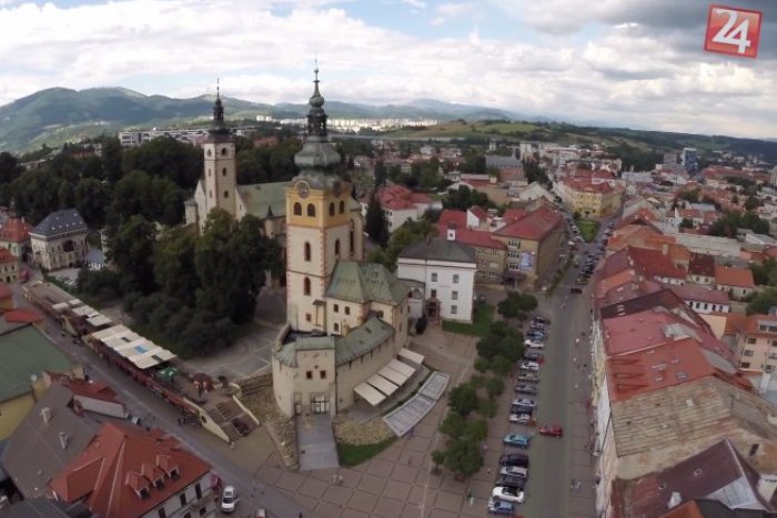 Ilustračný obrázok k článku Máte už plány na víkend? V Bystrici sa môžete tešiť na festival chilli aj futbal, pozrite si prehľad