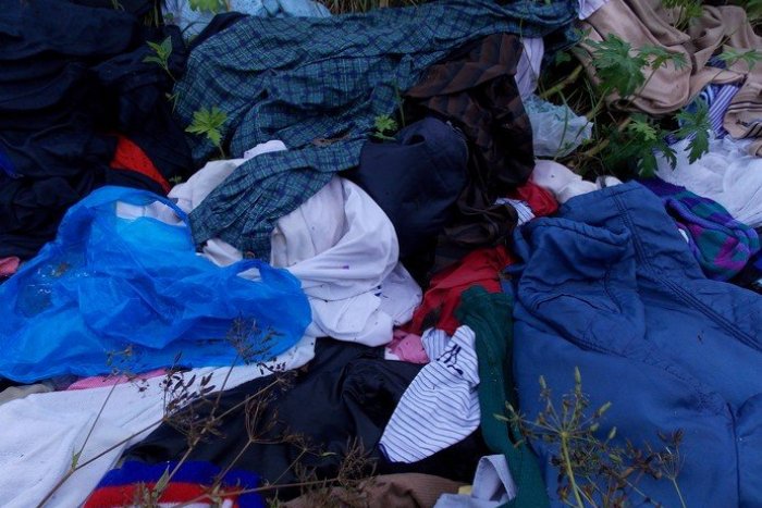 Ilustračný obrázok k článku Namiesto peknej trávičky strašný bordel: Obrázky z mesta, pri ktorých budete krútiť hlavami!