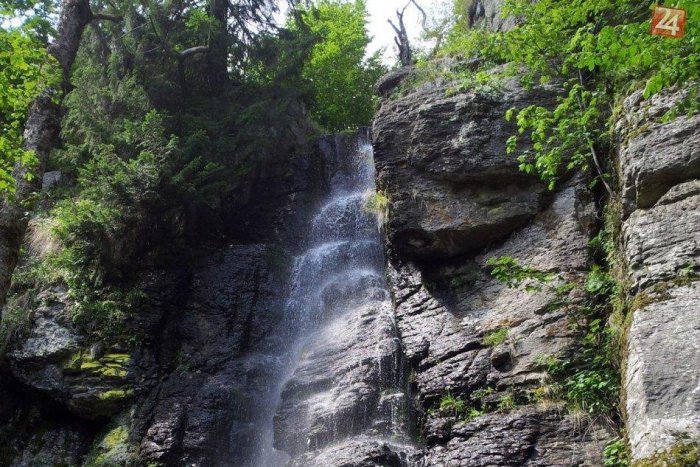 Ilustračný obrázok k článku Vodopád Bystrého potoka sa stal divom Poľany a... dočkal sa veľmi príjemnej zmeny!