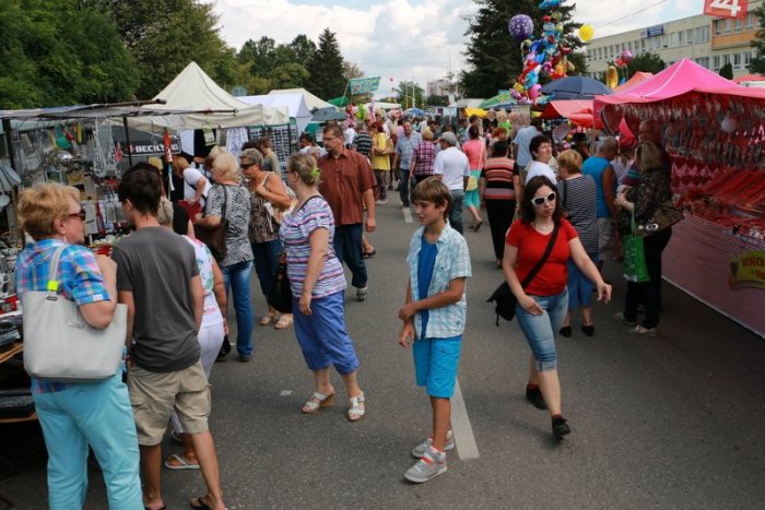 Ilustračný obrázok k článku Predajné stánky, ukážky remesiel aj ľudovky... Neďaleko Bystrice už onedlho ožijú tradície