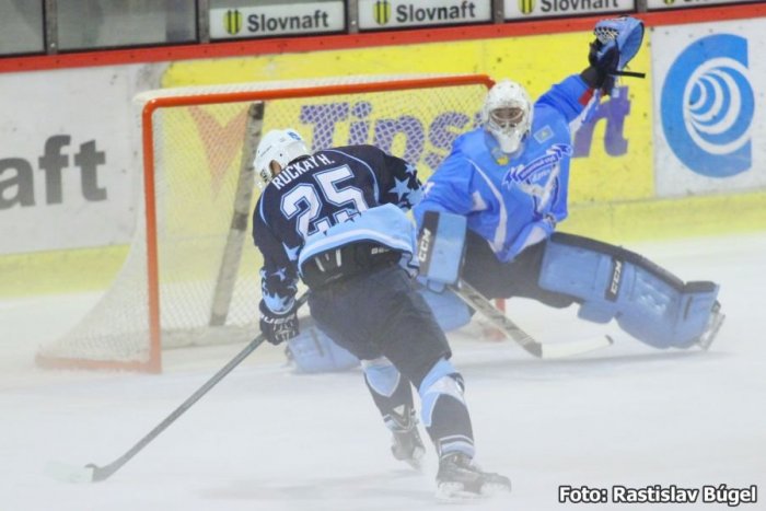 Ilustračný obrázok k článku Hokejisti zakončili turnaj prehrou: Kometa Brno Nitranom nič nedarovala!