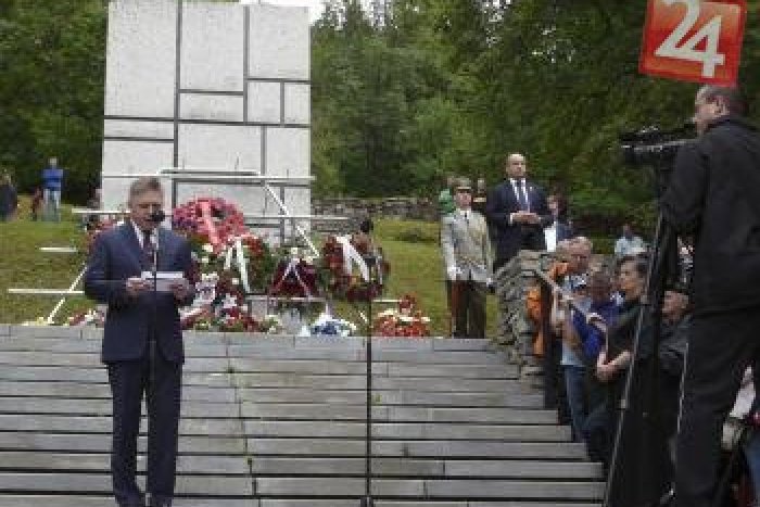 Ilustračný obrázok k článku Návšteva premiéra na smutnom mieste nášho okresu: Fico zabŕdol aj do vysoko aktuálnej témy!