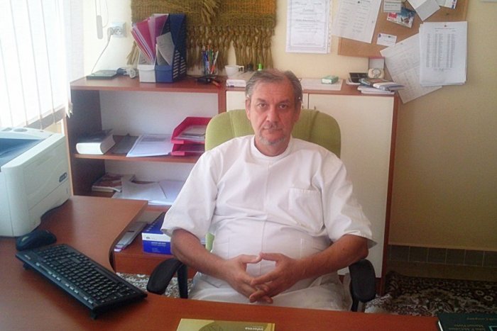 Ilustračný obrázok k článku Muž, ktorý v Rožňave odrodil tisíce detí: Prečítajte si rozhovor s gynekológom Milanom Prasličkom