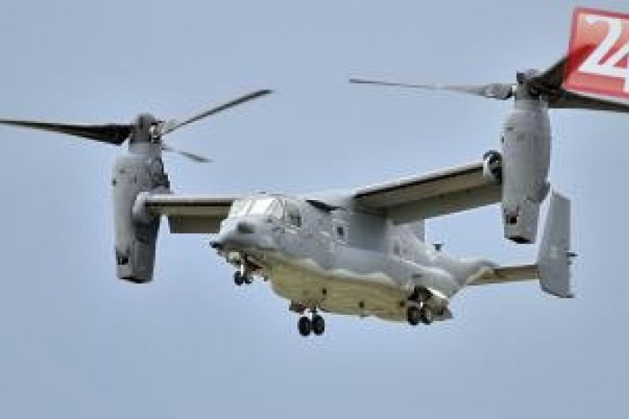 Ilustračný obrázok k článku Chvíľu vrtuľník, potom lietadlo: Nad hlavami nám prelietali stroje amerických špeciálnych jednotiek