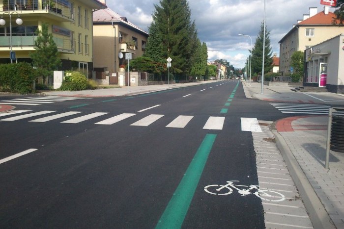 Ilustračný obrázok k článku Ďalších 1100 metrov pre milovníkov dvoch kolies: Na frekventovanej ulici vyrástla cyklotrasa