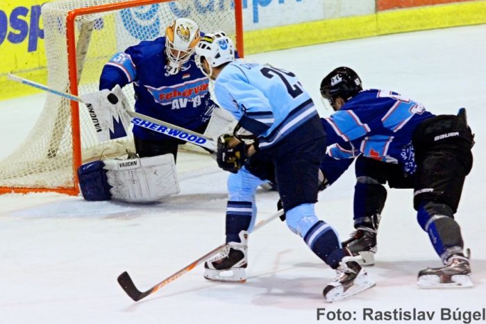 Ilustračný obrázok k článku Zaváhanie na domácom ľade: Hokejisti prehrali s maďarským súperom