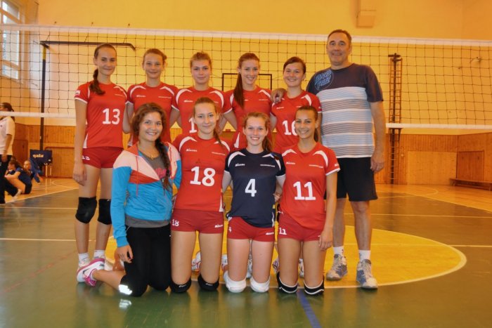 Ilustračný obrázok k článku Volejbalistky na medzinárodnom turnaji čelili smole: Nepríjemné zranenie motora celého tímu!