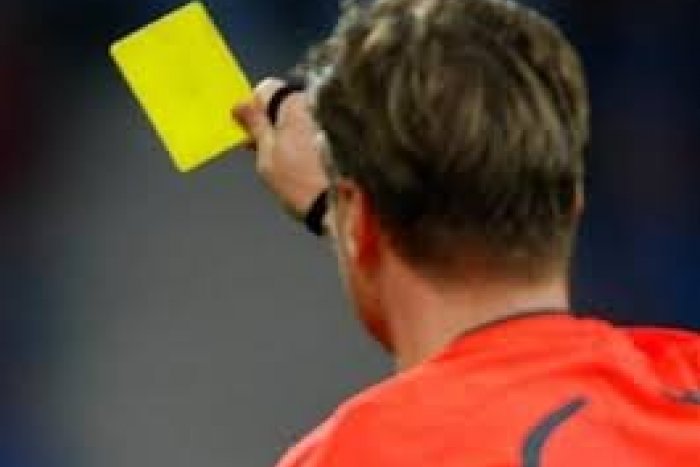 Ilustračný obrázok k článku PREHĽAD na víkendové zápasy okresných líg: Títo páni budú u vás rozhodovať