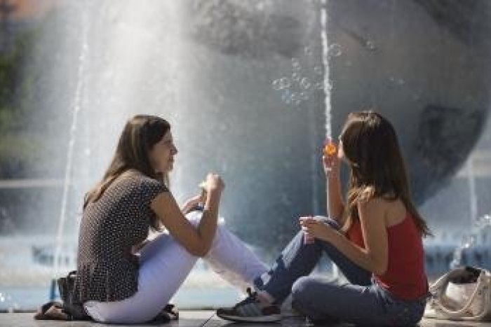 Ilustračný obrázok k článku Študenti prišli s originálnym nápadom: Bystrické námestie zaplnia bublinami