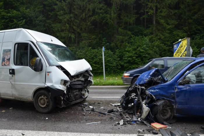 Ilustračný obrázok k článku Nešťastný návrat z dovolenky: Auto ružomberskej rodiny sa čelne zrazilo s dodávkou