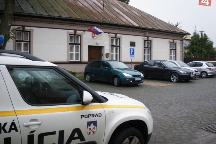 Ilustračný obrázok k článku Matejovčania sa necítia bezpečne: Mesto v tejto časti obnoví nonstop policajnú službu