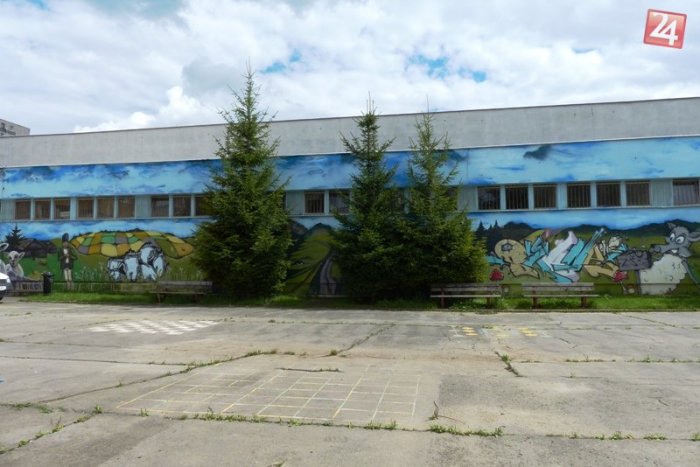 Ilustračný obrázok k článku Popradské školy majú desiatky rokov, potrebujú opravy a rekonštrukcie: Aké sú ich najväčšie problémy?