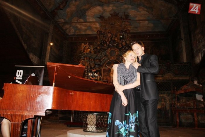 Ilustračný obrázok k článku Hviezdy svetového formátu i mladé talenty zažiarili v Kežmarku: Výťažok z galakoncertu poputuje hendikepovaným deťom