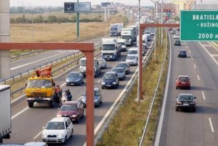 Ilustračný obrázok k článku Sága so značkou vo Veči pokračuje: Komu vadila jej existencia tentokrát?