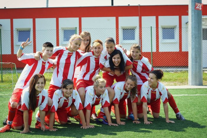 Ilustračný obrázok k článku Tréner ženského futbalu v meste: Baby sa musia skladať, aby mohli existovať!