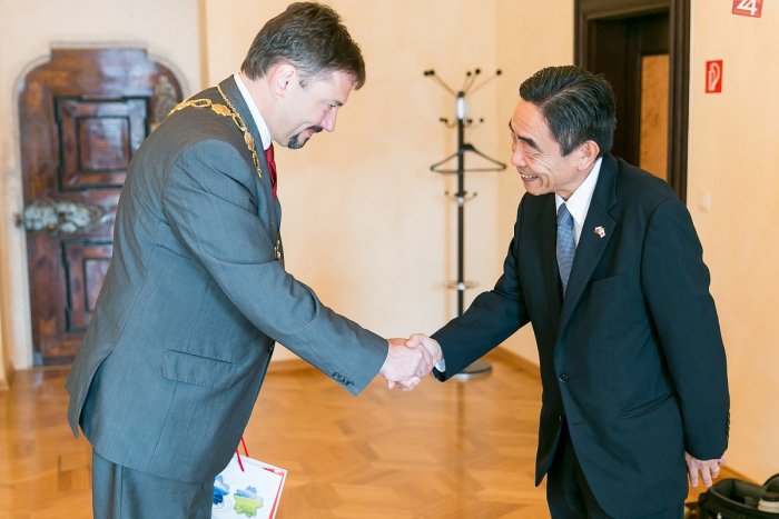 Ilustračný obrázok k článku Vzácna návšteva pod Urpínom: O čom sa Gogola rozprával s japonským veľvyslancom?